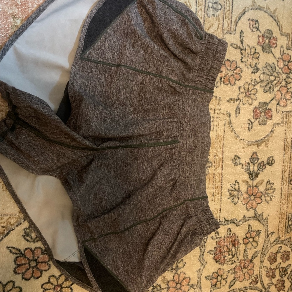 Grey Lululemon size 6 2.5 inseam